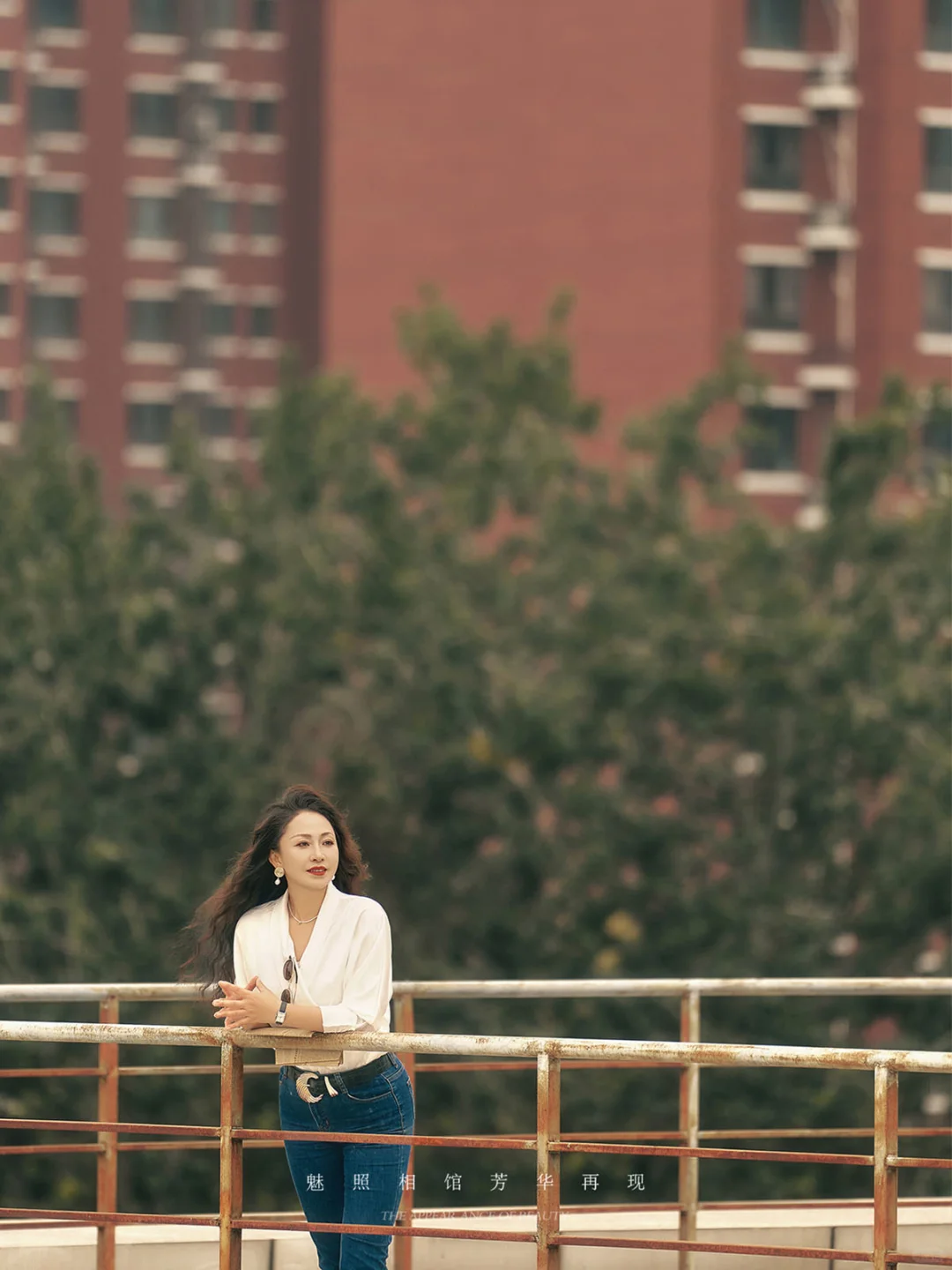原来妈妈只是被日常琐碎掩盖了港风倩影