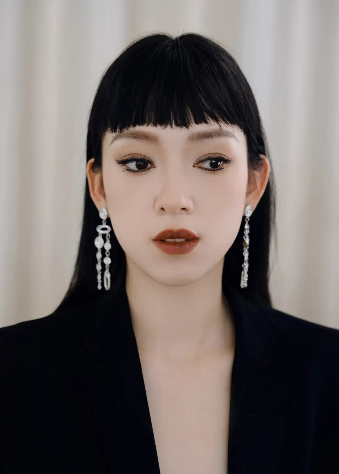 高智御姐系妆容