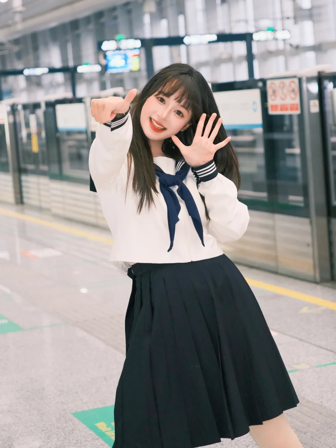 ྀི⋆存一些地铁站青春感拍照姿势 .ᐟ.ᐟ