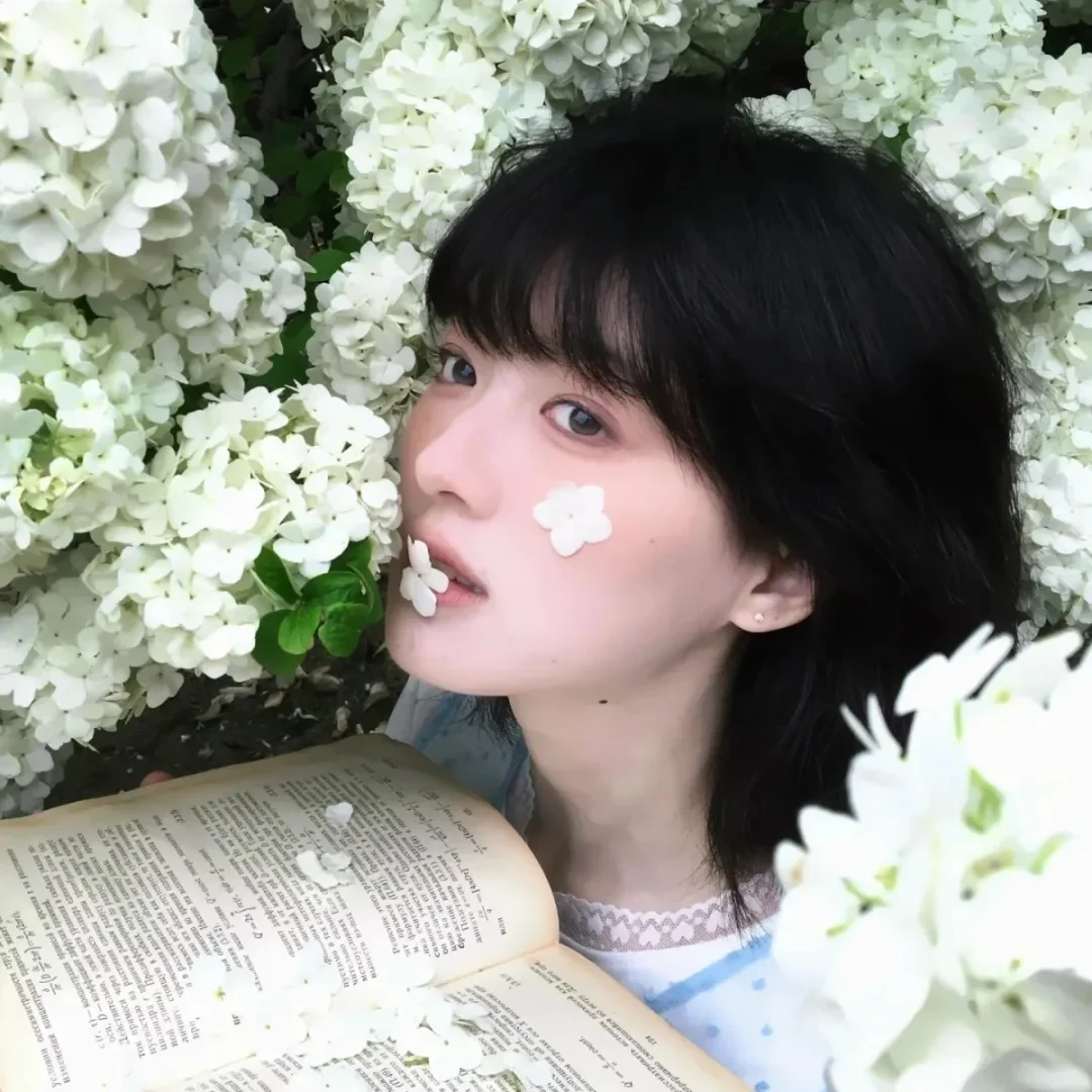 /花系少女头像