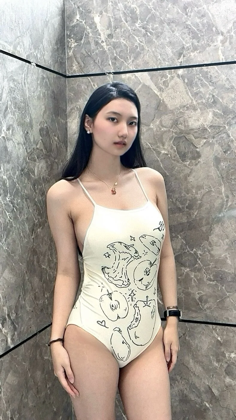 今日游泳穿搭‍♀️｜赏心悦目的一款泳衣