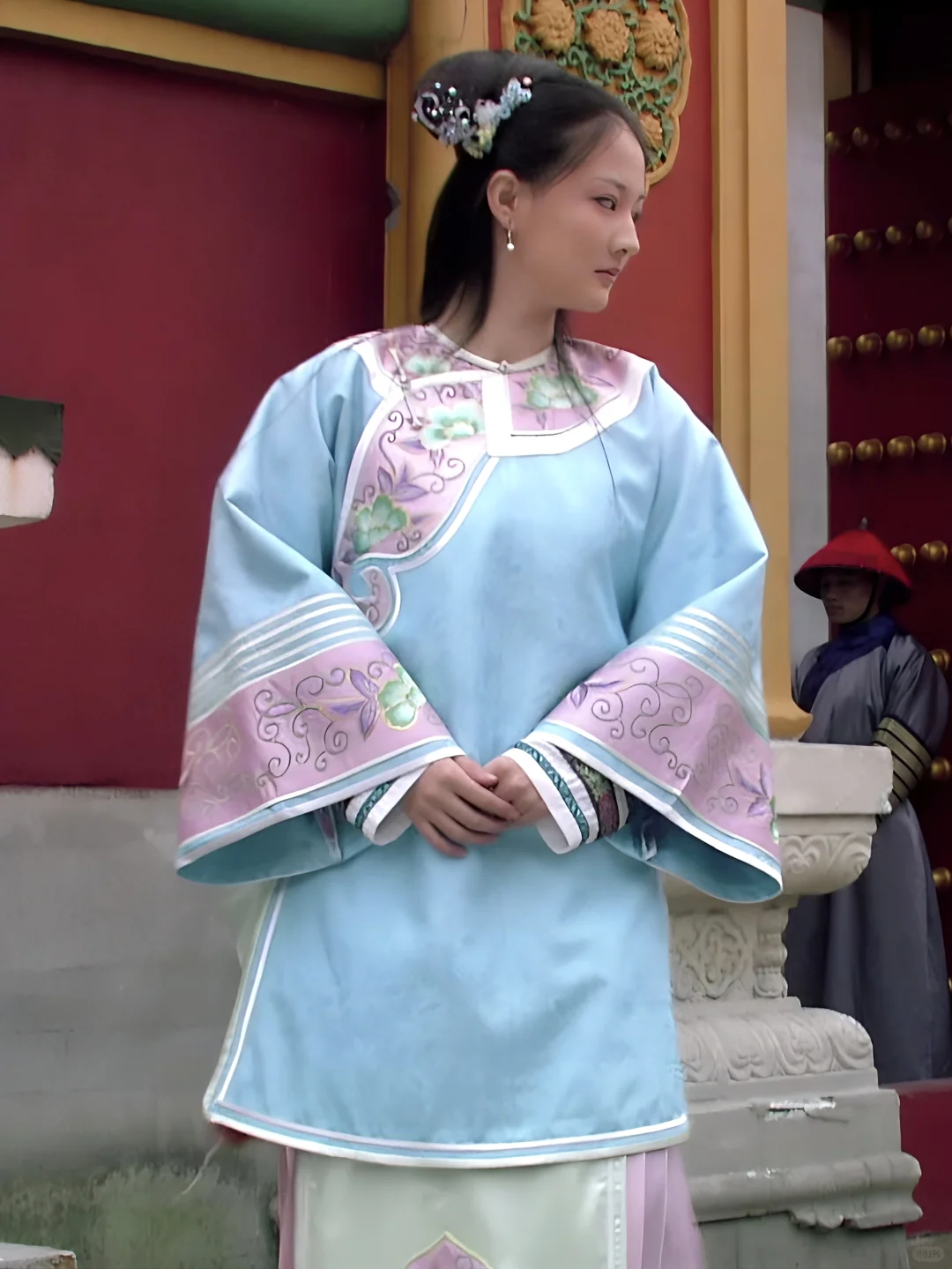 『衣柜』玉娆服饰盘点2️⃣水蓝绣花袄粉裙