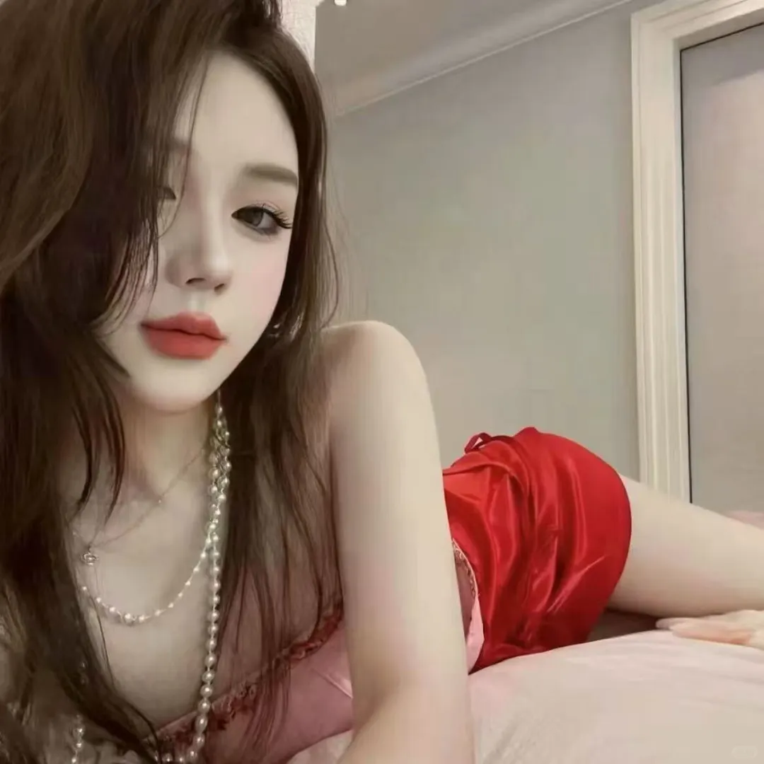 淑女时清纯优雅、浪漫时性感迷人