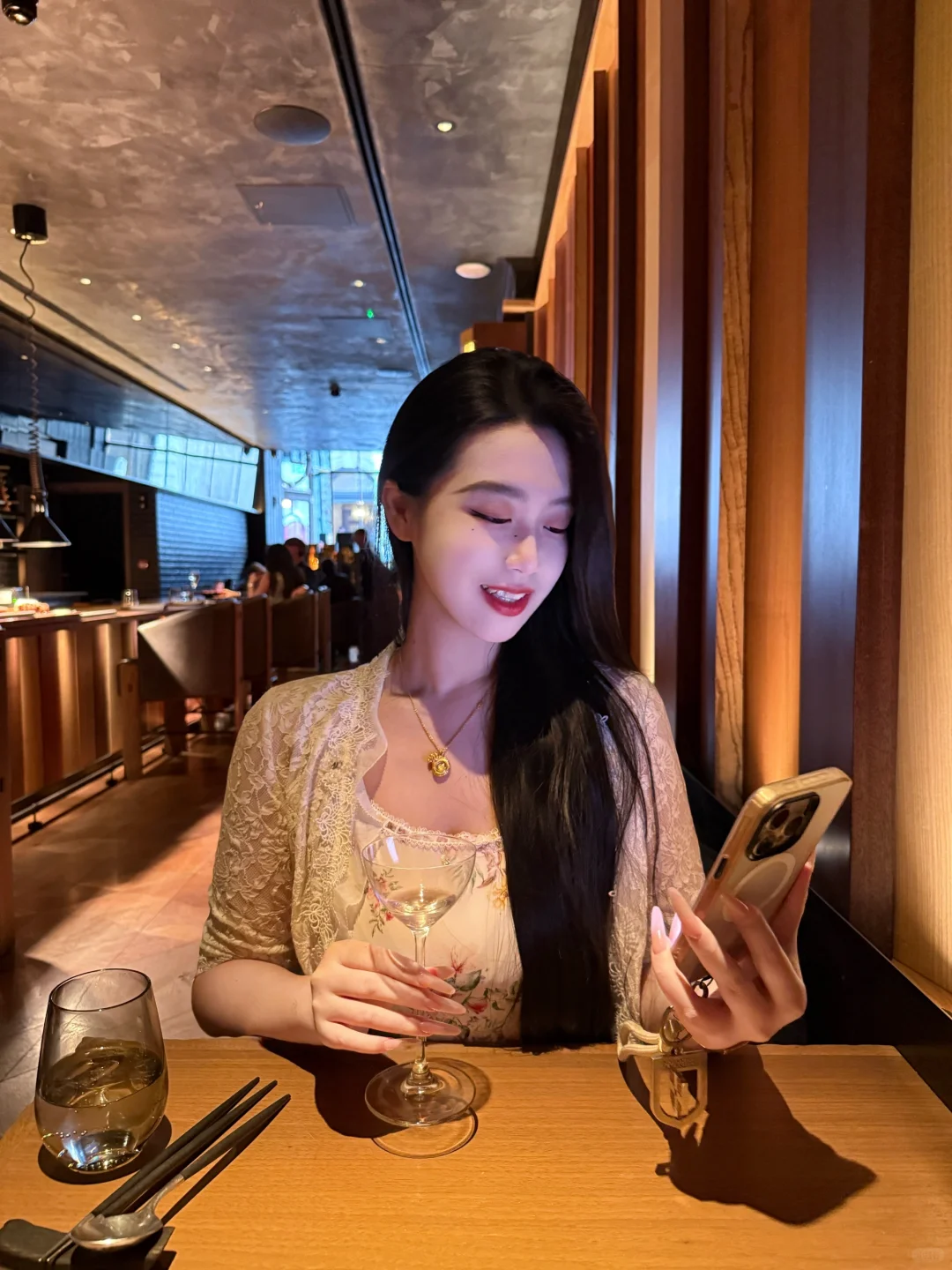 生活困难吃不饱饭的女生请S我