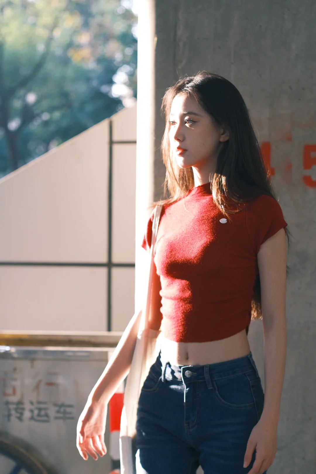 腰臀比➕黑长直➕旺盛的生命力氛围感大美女