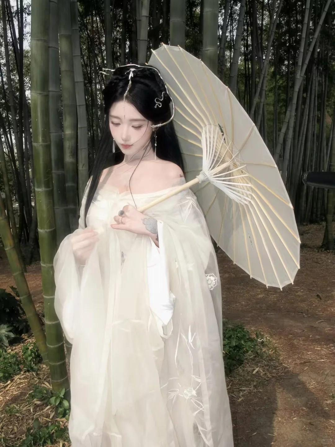姐妹们南京清冷感妆造看这里！！！