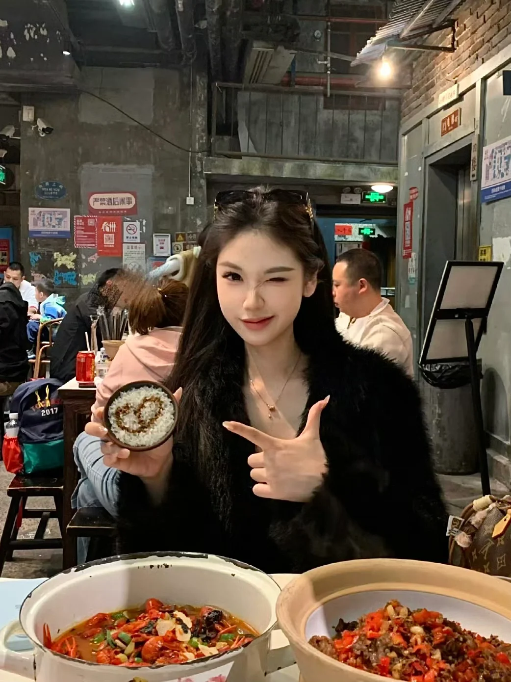 新人模特 蹲摄影师📷可手机拍摄