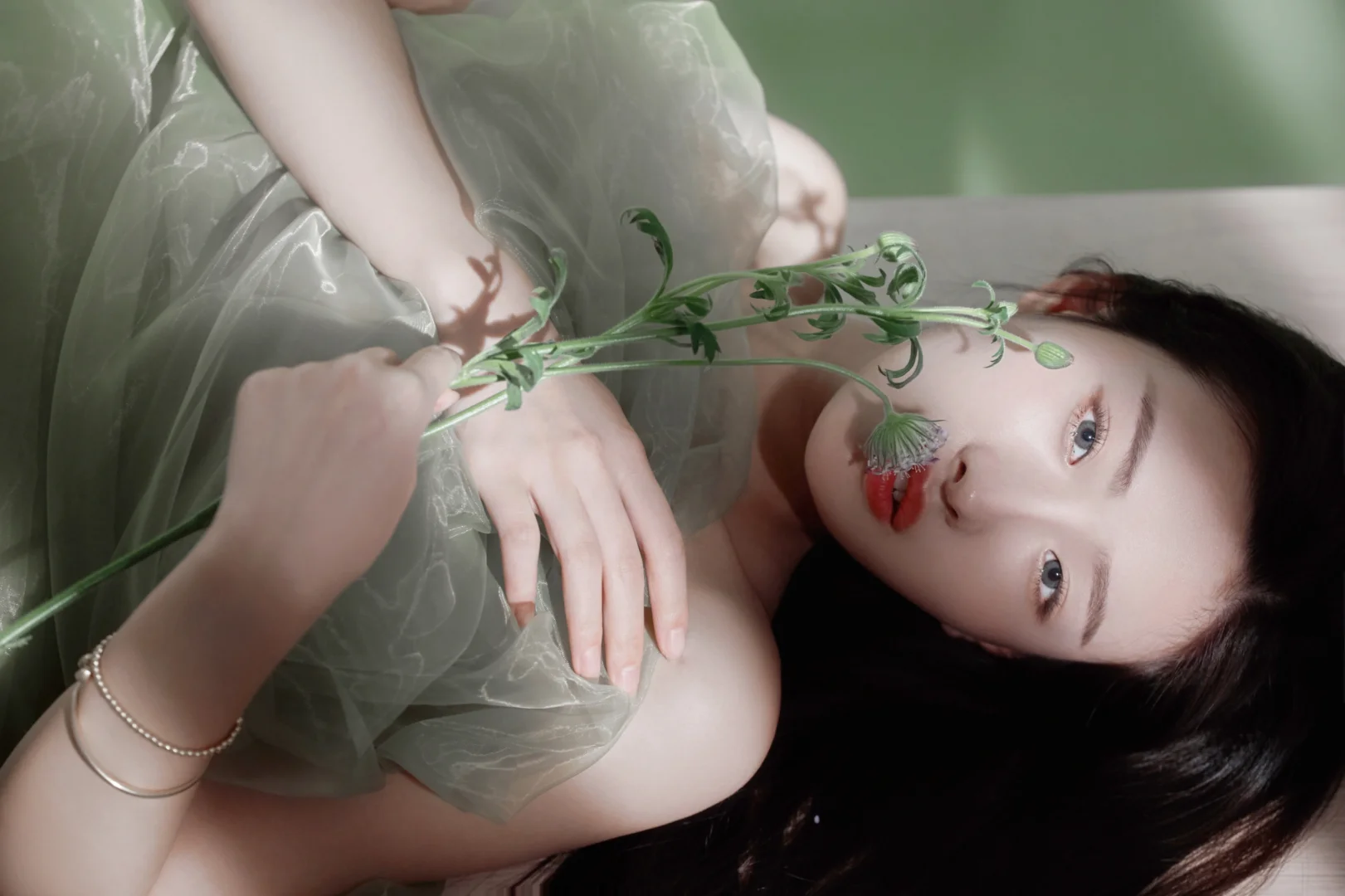绿色写真|纯欲少女写真 轻盈又仙气
