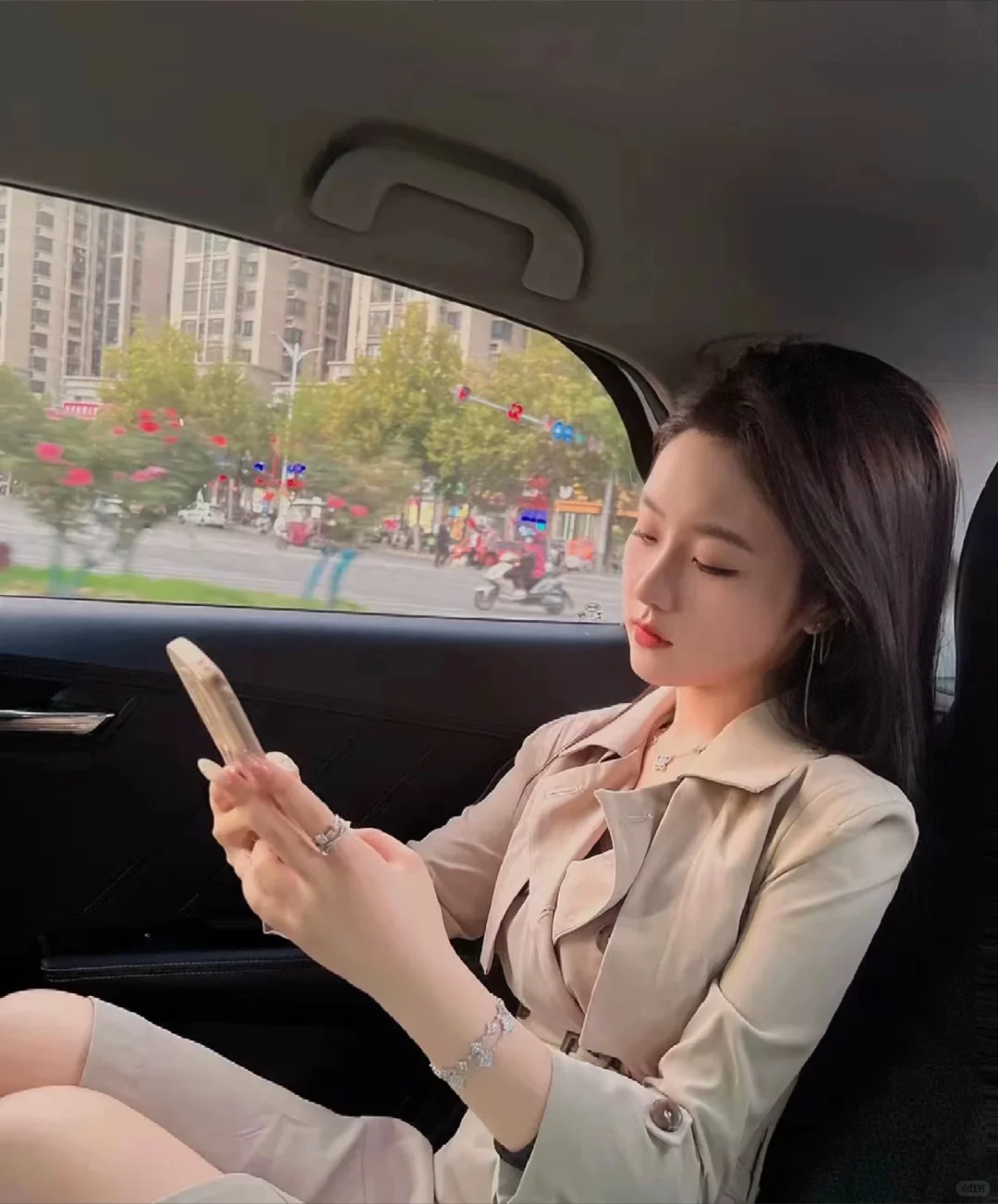 气质模特私房约拍，这是你的理想型吗？