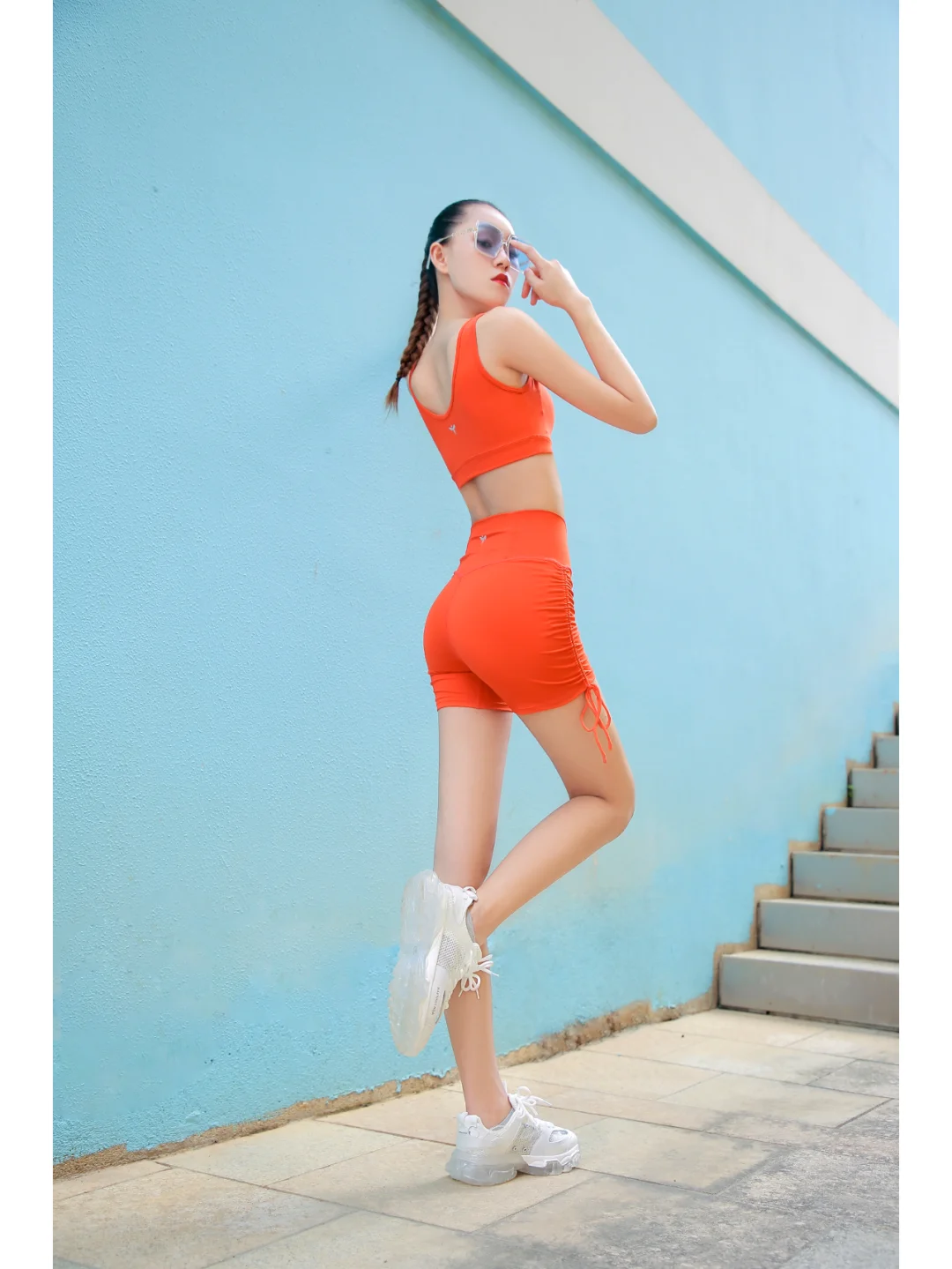 ootd夏日穿搭 活力满满的橘子汽水女孩LOOK