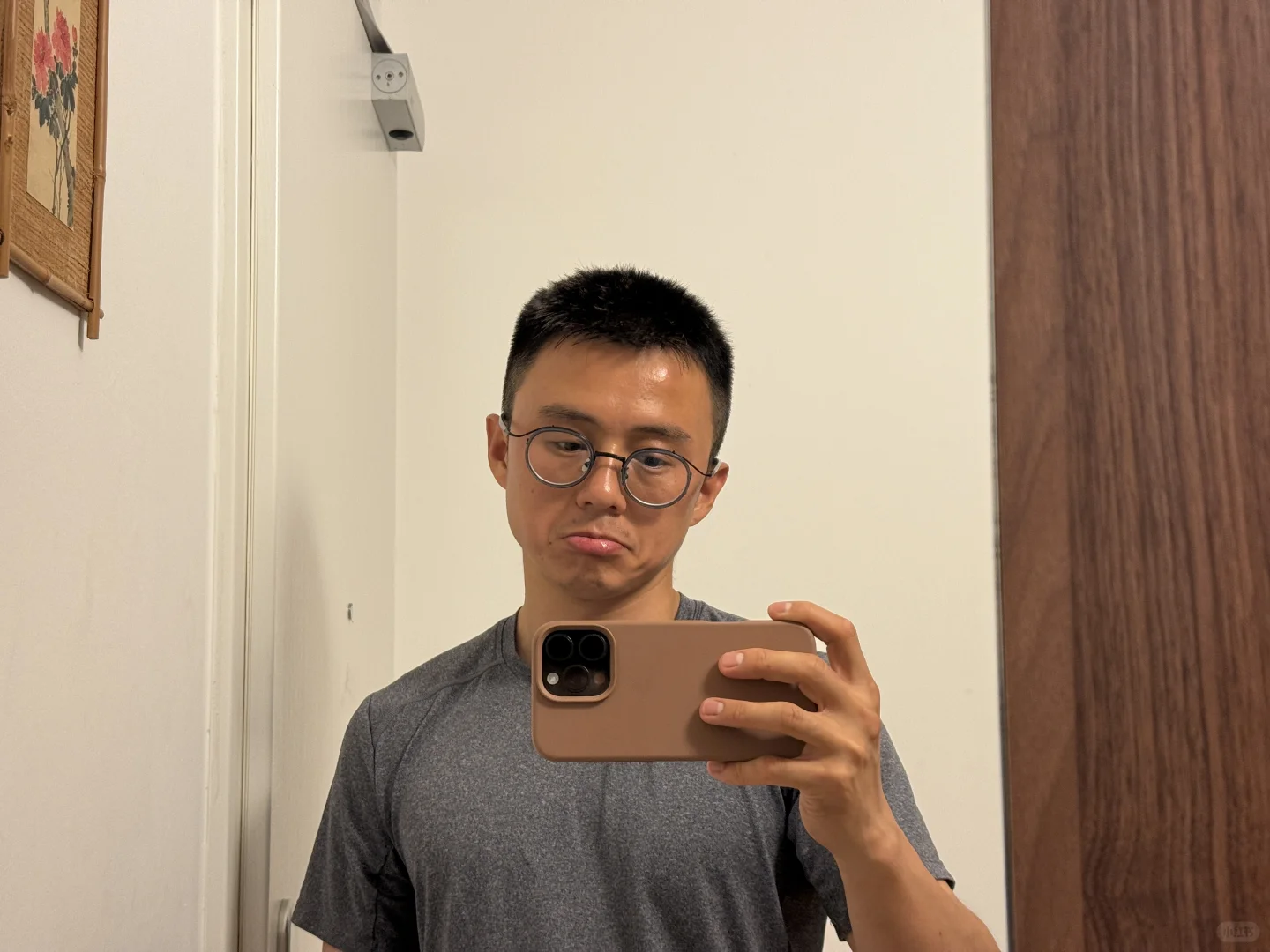 三种表情：直男，正常同，典同