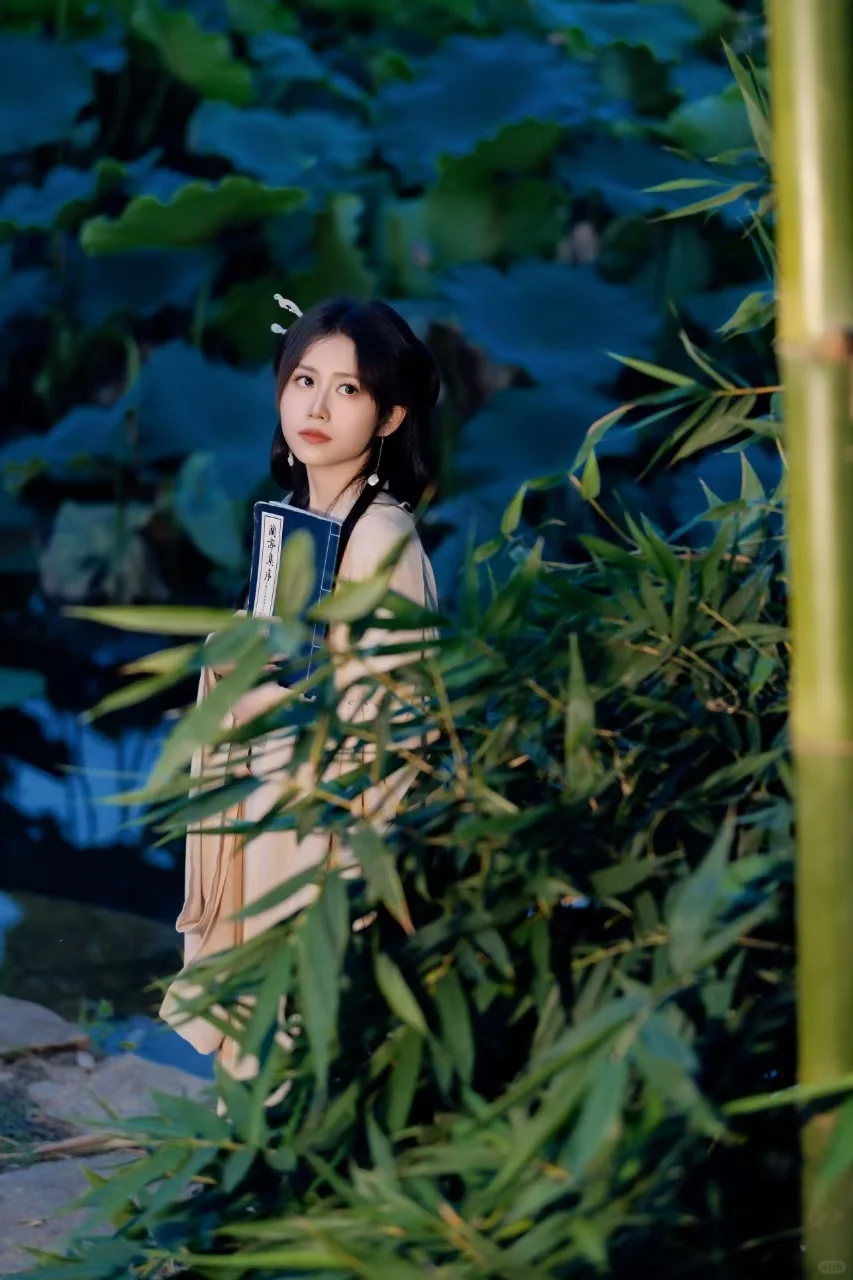 怎么会有这么美的女孩！👀