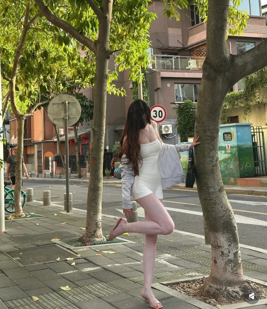 弟弟，姐姐的腿好看吗