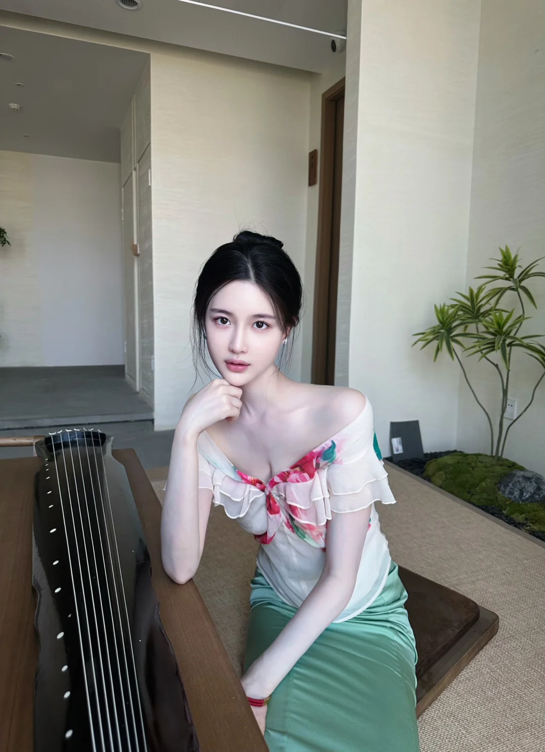 把花穿在身上