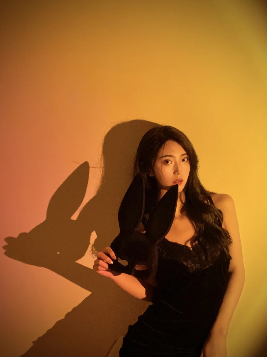 氛围感美女｜在家也能拍写真｜落日灯拍照📷