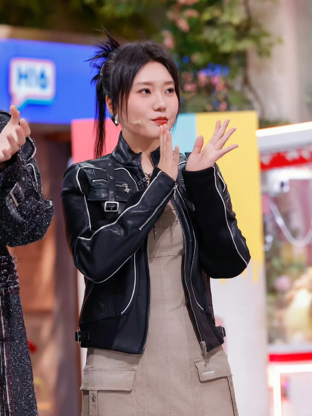 微胖女孩来看李雪琴的穿搭 时髦又显瘦！