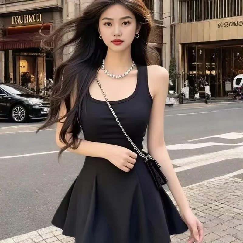 🖤夏季必备！高级感黑色连衣裙✨