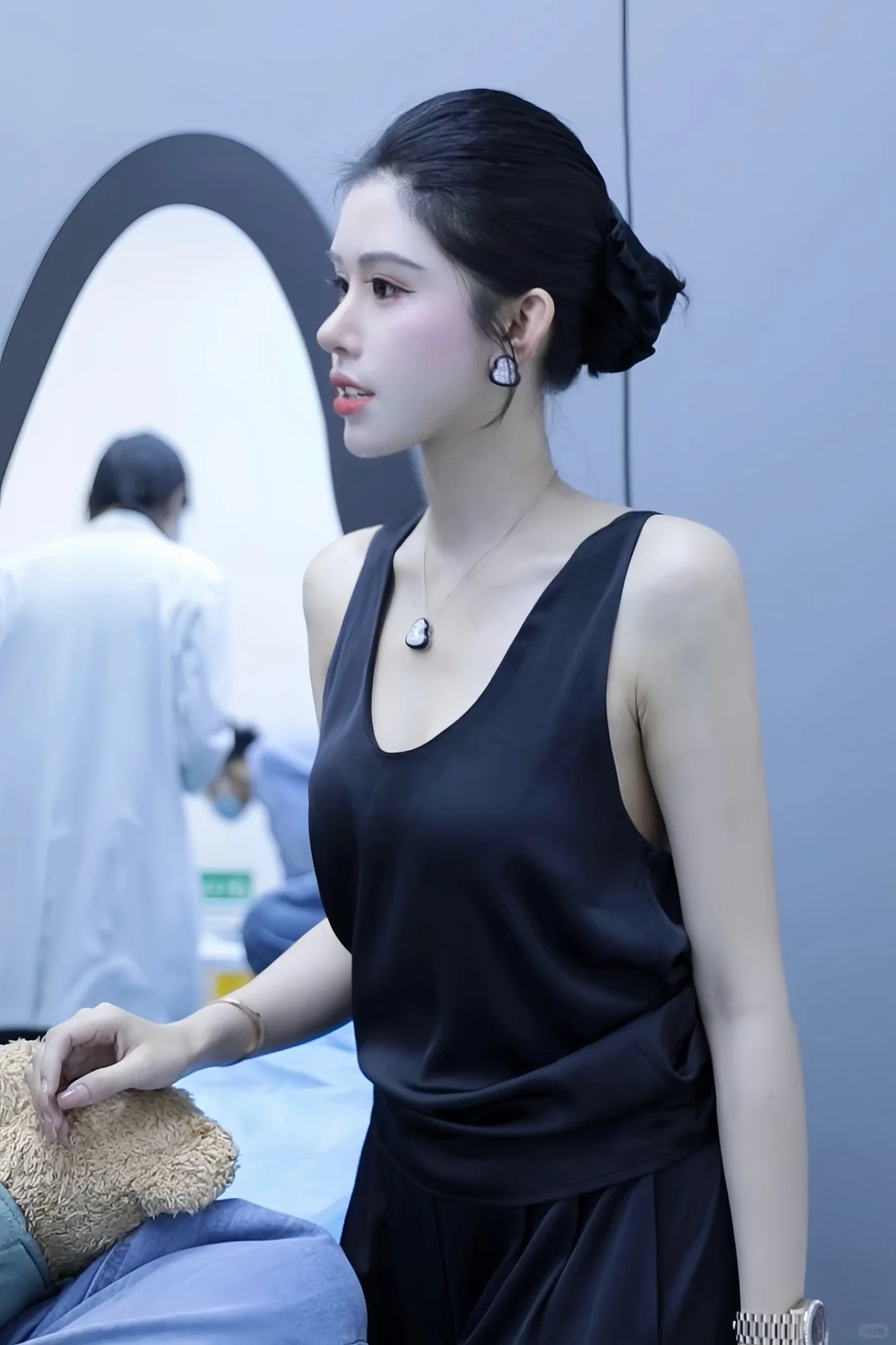 哪有什么天生丽质！