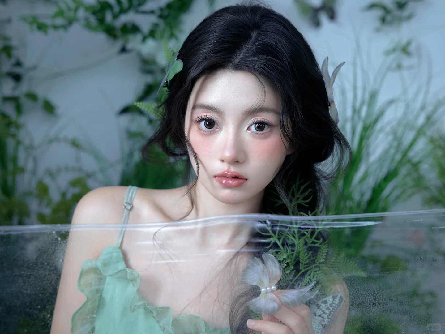 清冷感森系写真｜她像丛林里的蝴蝶精灵🧚