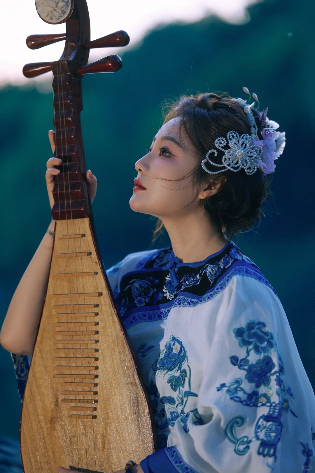 清汉女写真这样拍真的像手办！