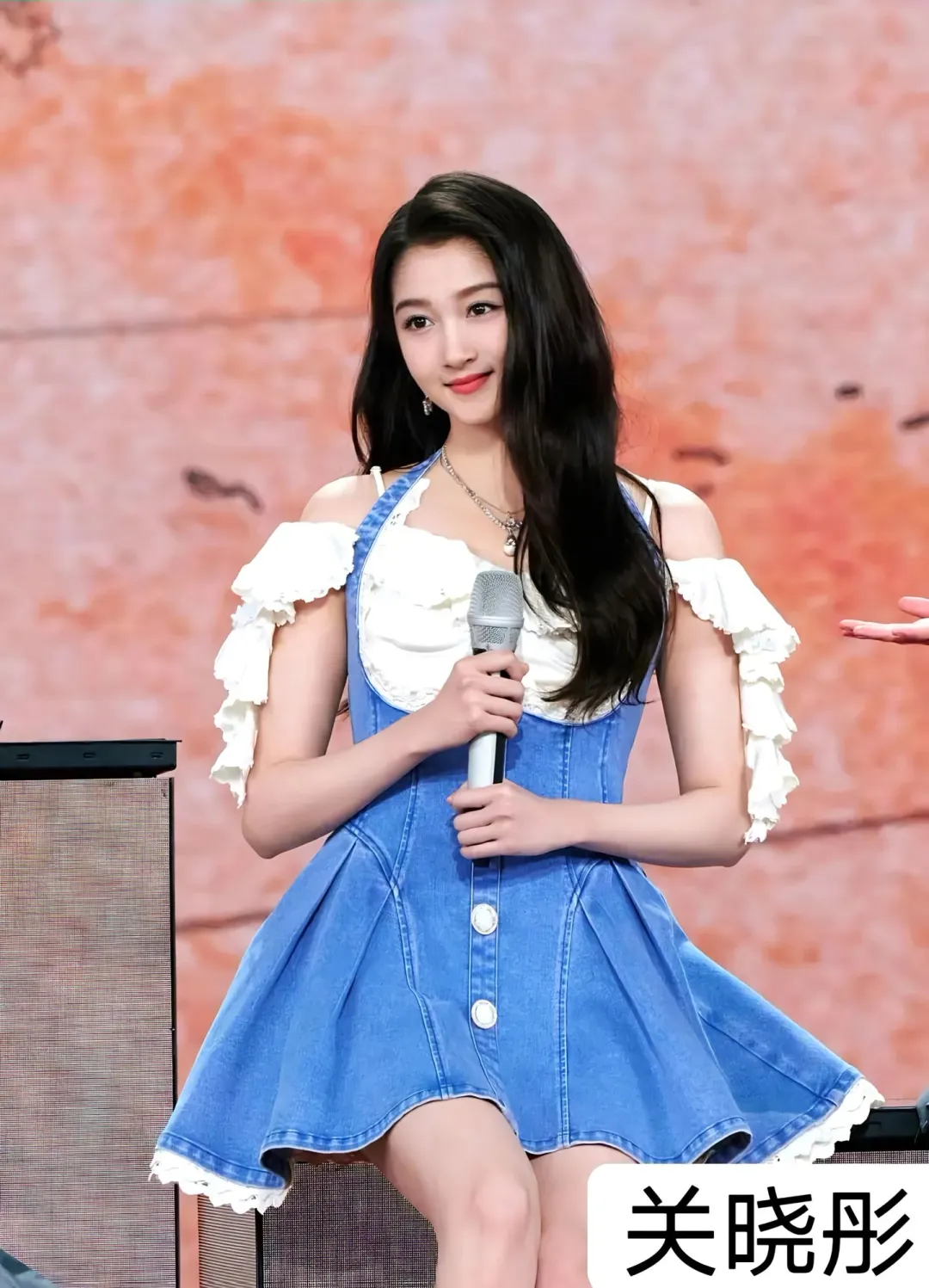 十五位女明星穿连衣裙、谁是你的小公主？