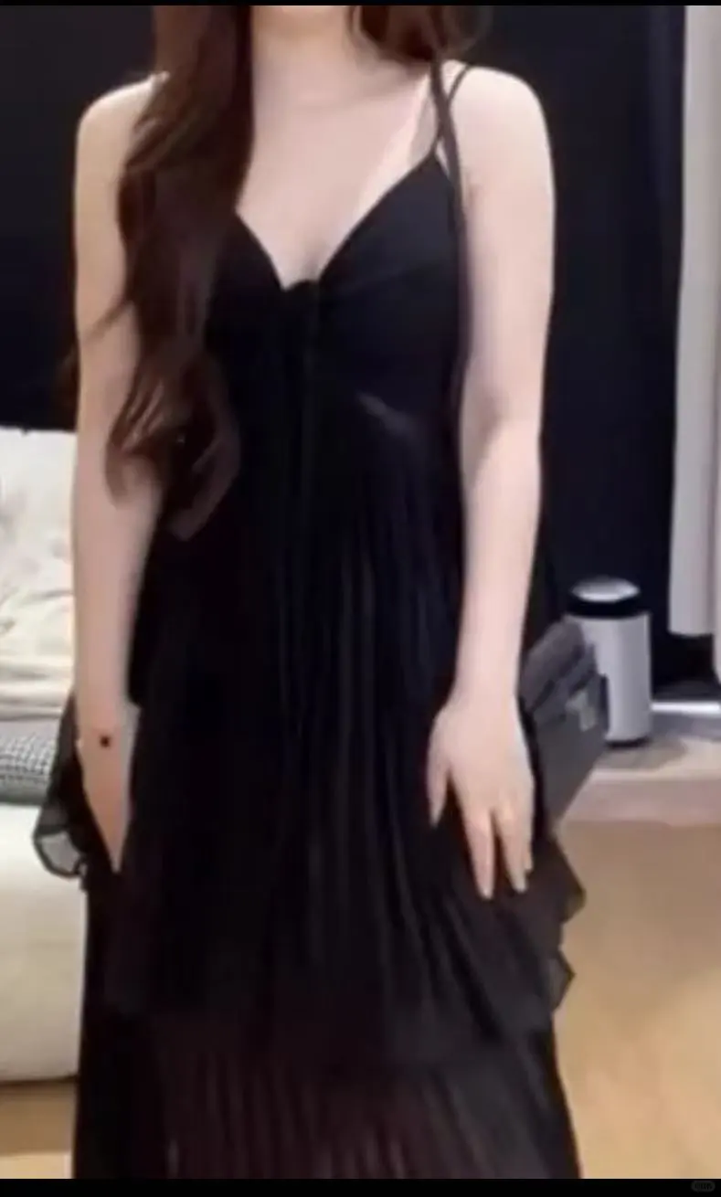 仙女范必备💃甜辣吊带裙
