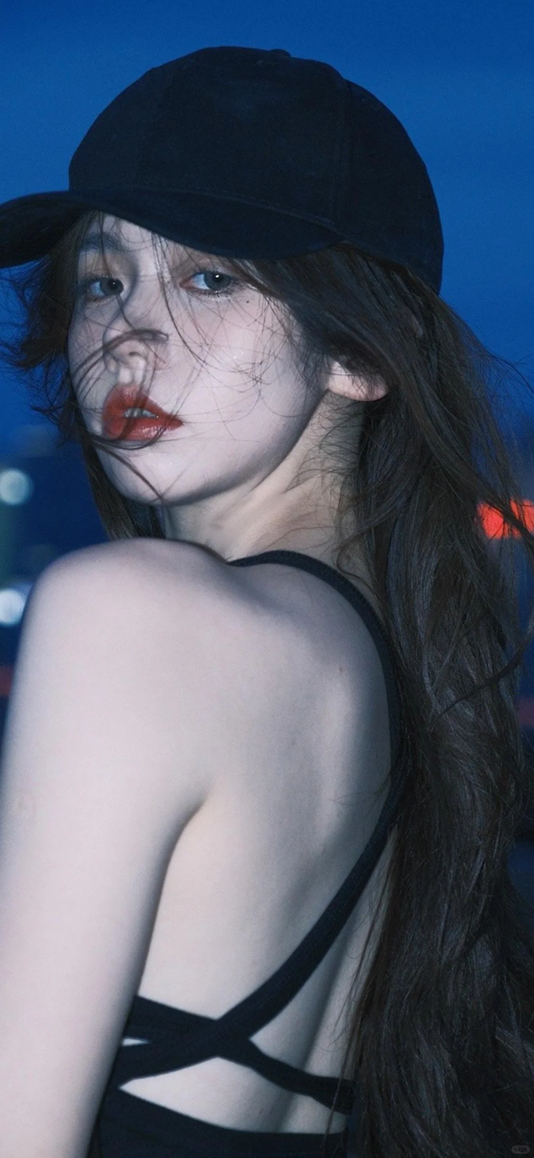 背影美女壁纸