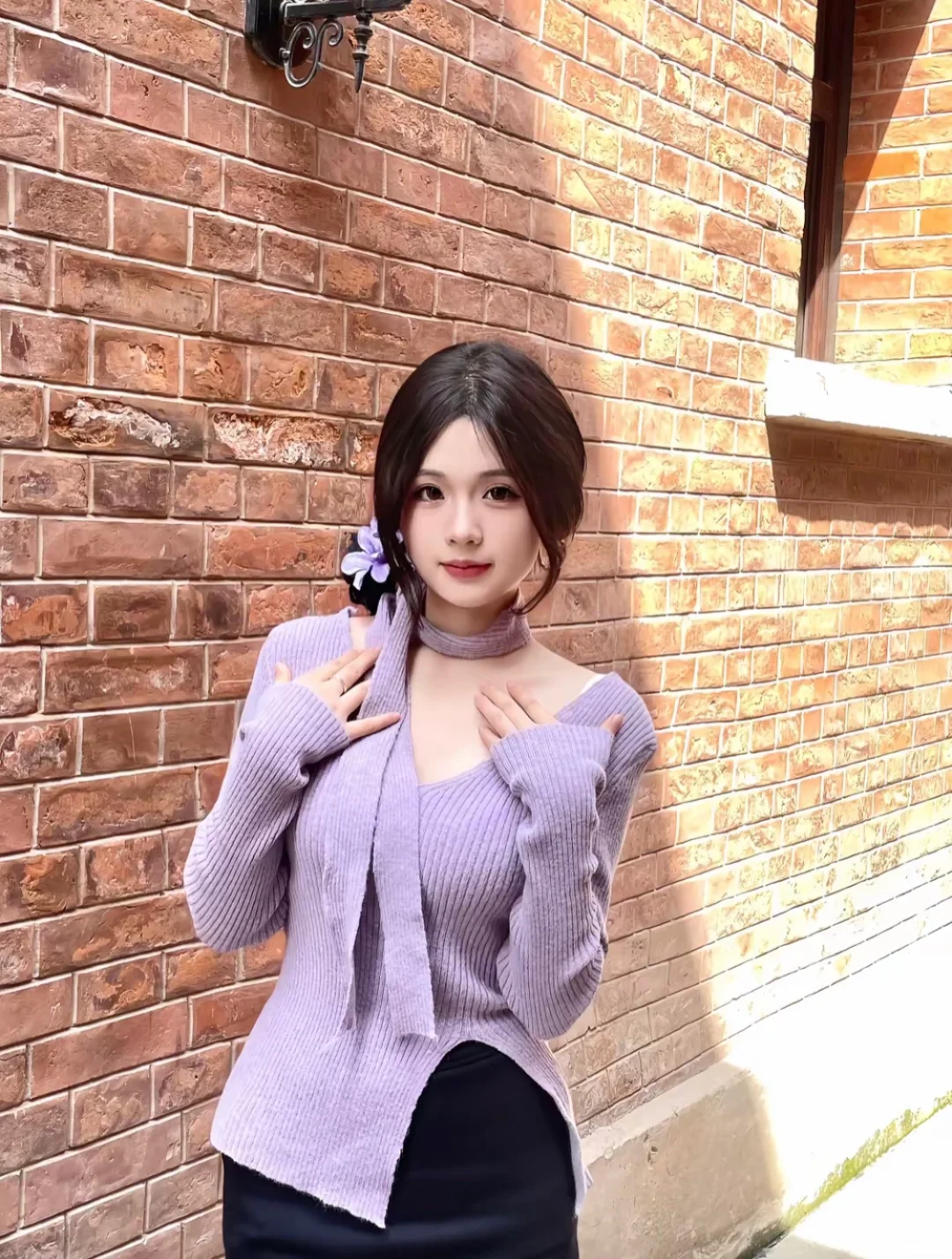 女大模特蹲摄影师📷