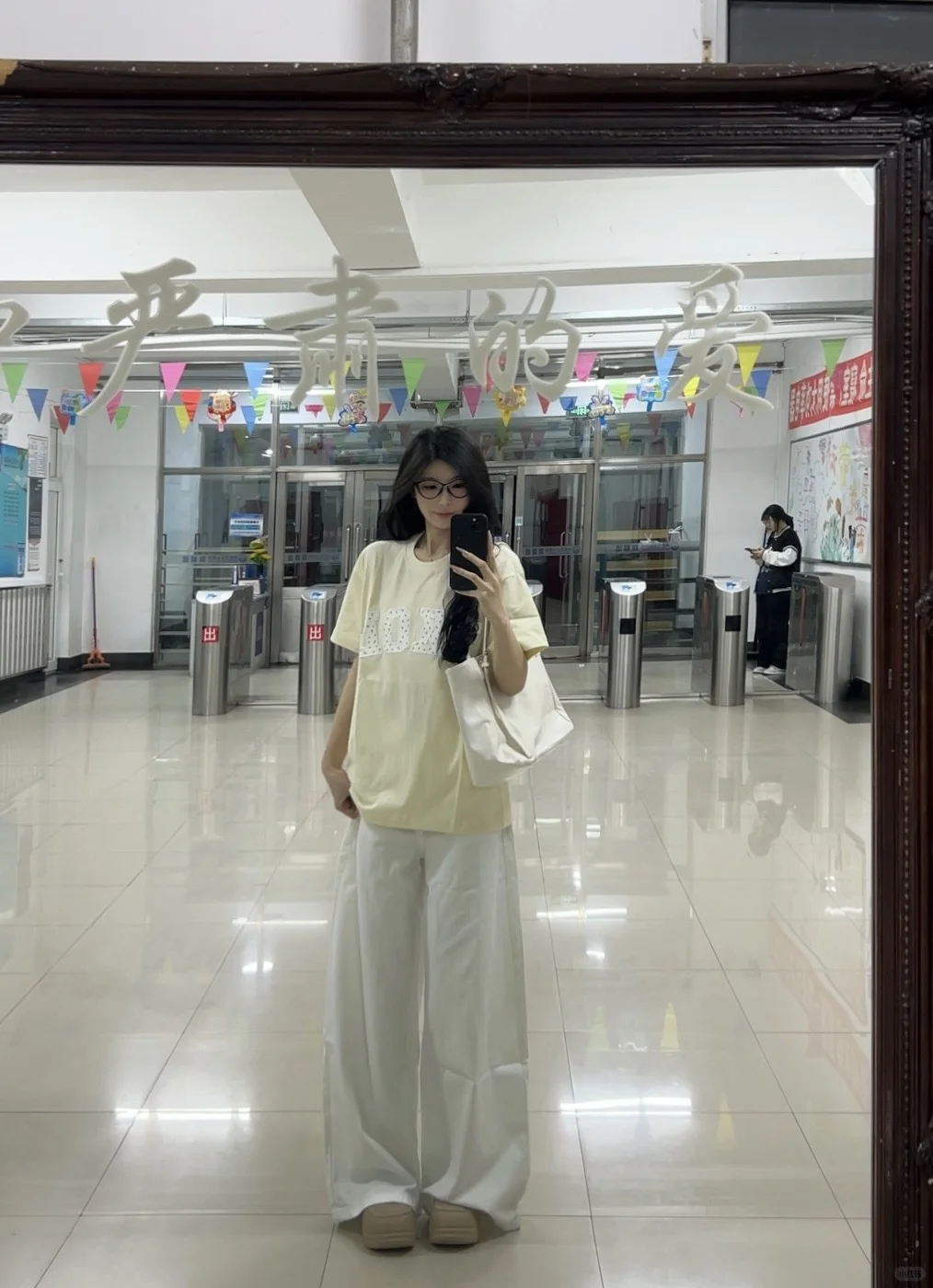 171 102｜淡人女大校园日常简单舒适ootd
