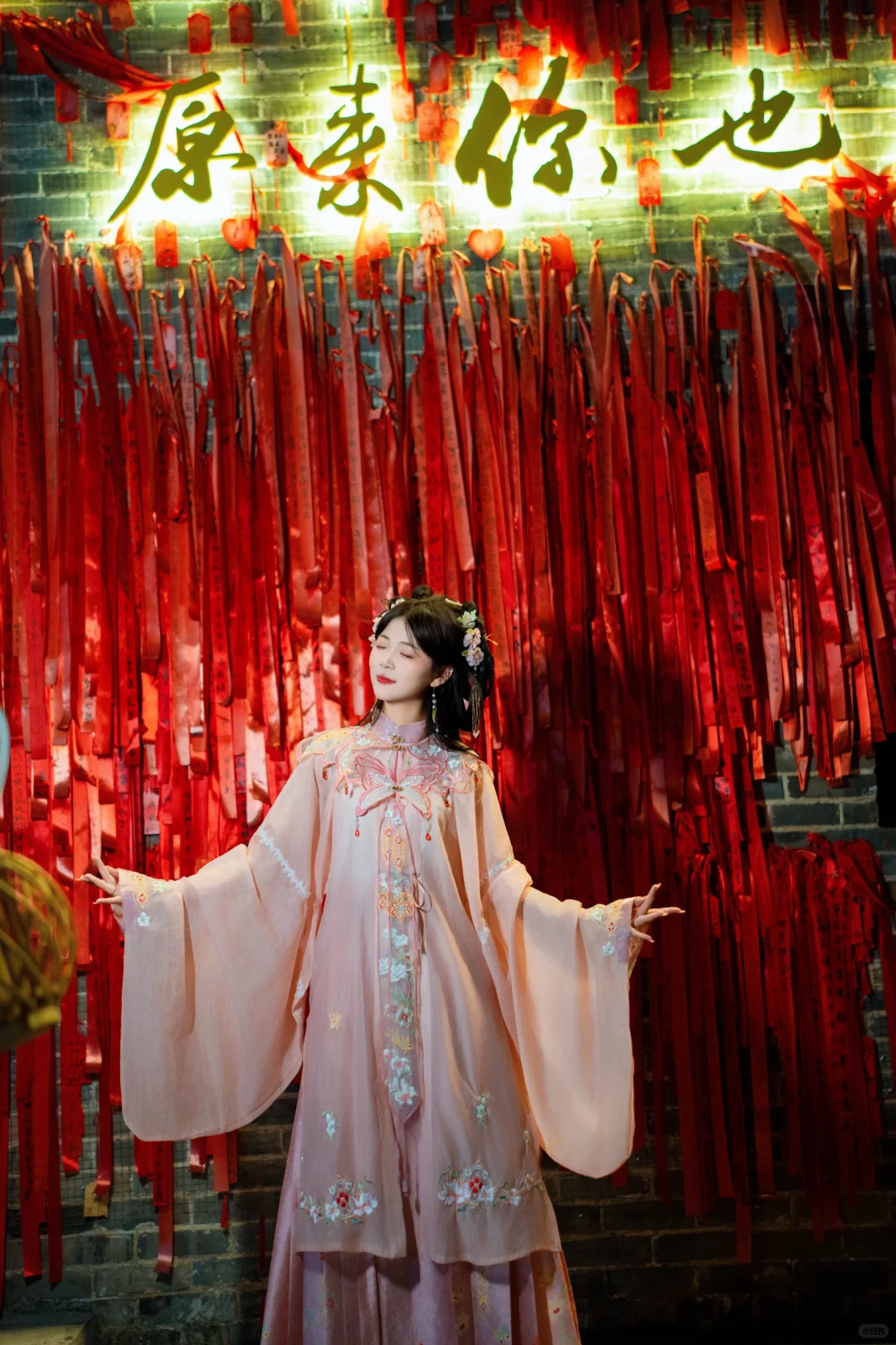 粉色汉服写真，温婉如玉🌸🌸🌸