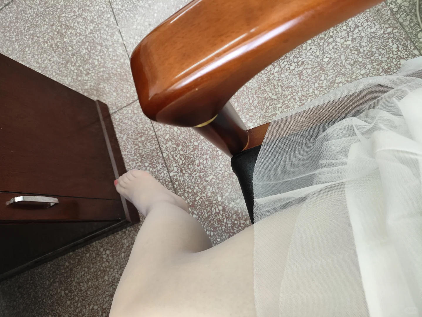 穿紫色很有韵味的教师风温柔大姐姐，frayi
