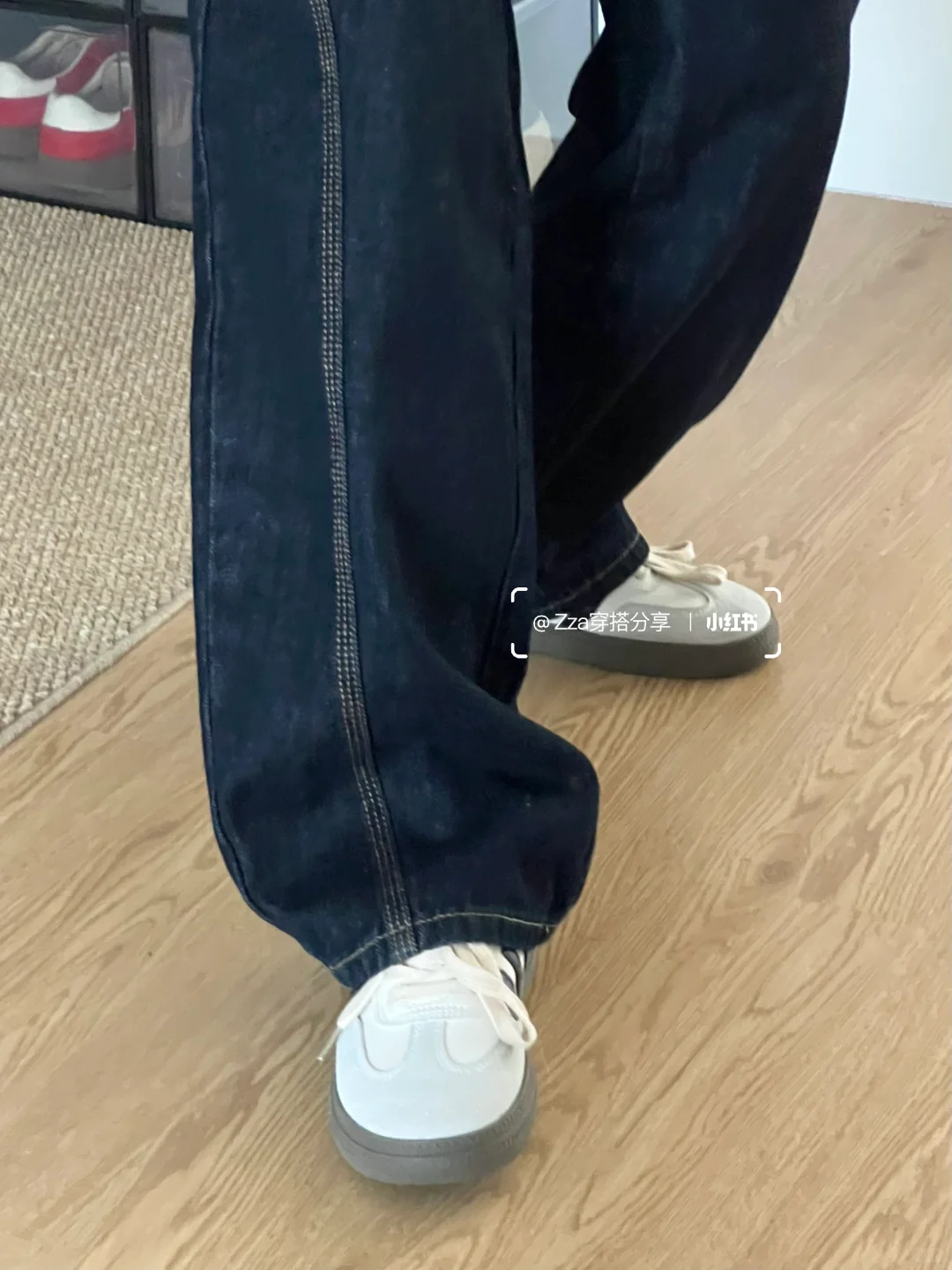Vocal！！都给我去买这条设计感牛仔裤！好显瘦
