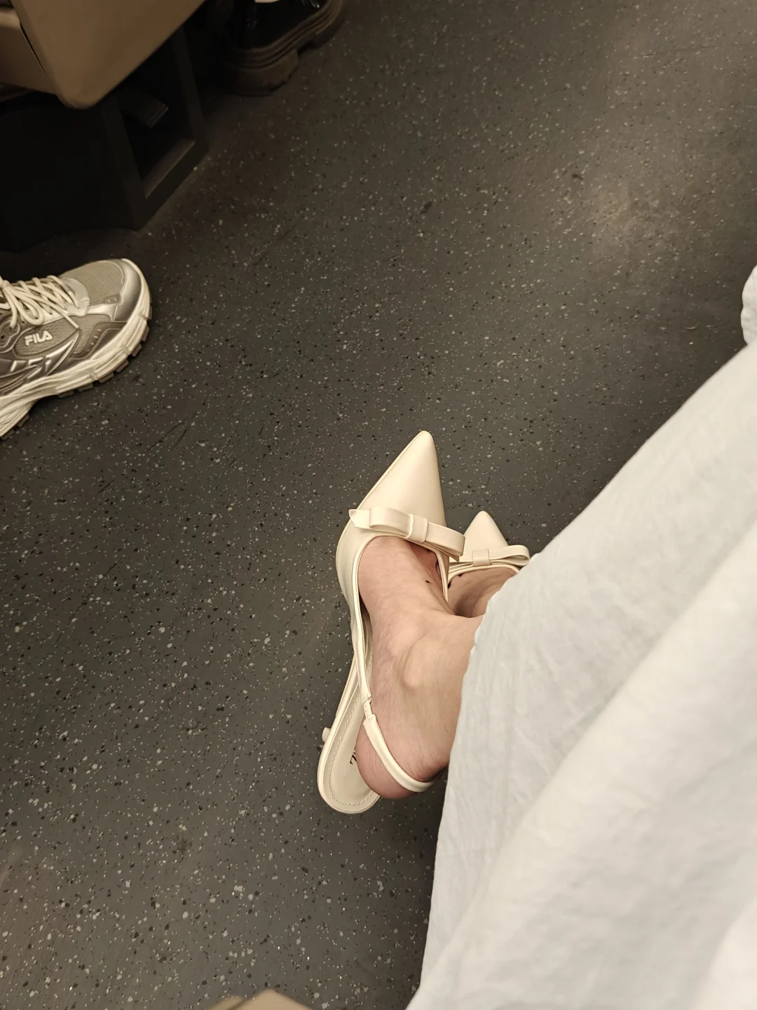 仿ZARA的漂亮小高跟鞋😚优雅又淑女