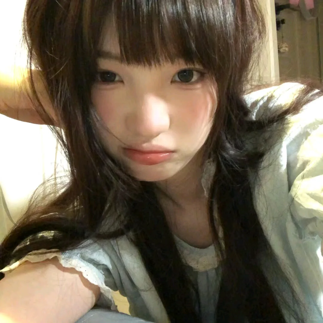 氛围感头像🦋 脸会看腻 但感觉不会