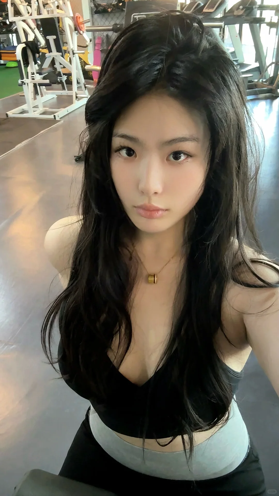 都喜欢少萝那我这种健身女屌丝谁喜欢