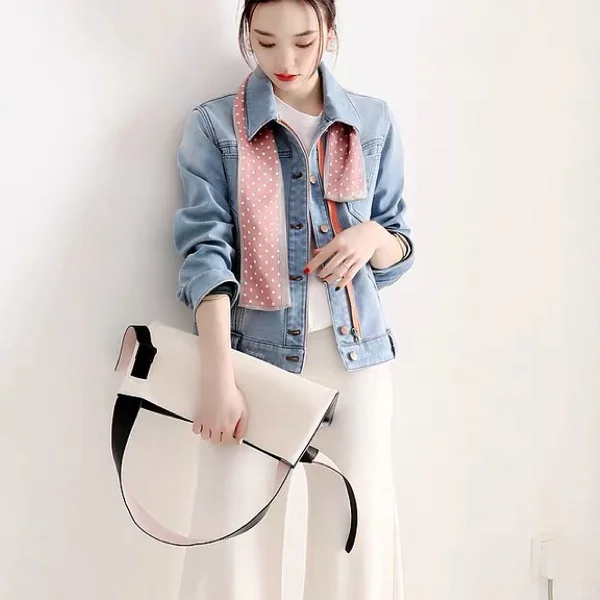 初春优雅气质穿搭示范，精致有女人味
