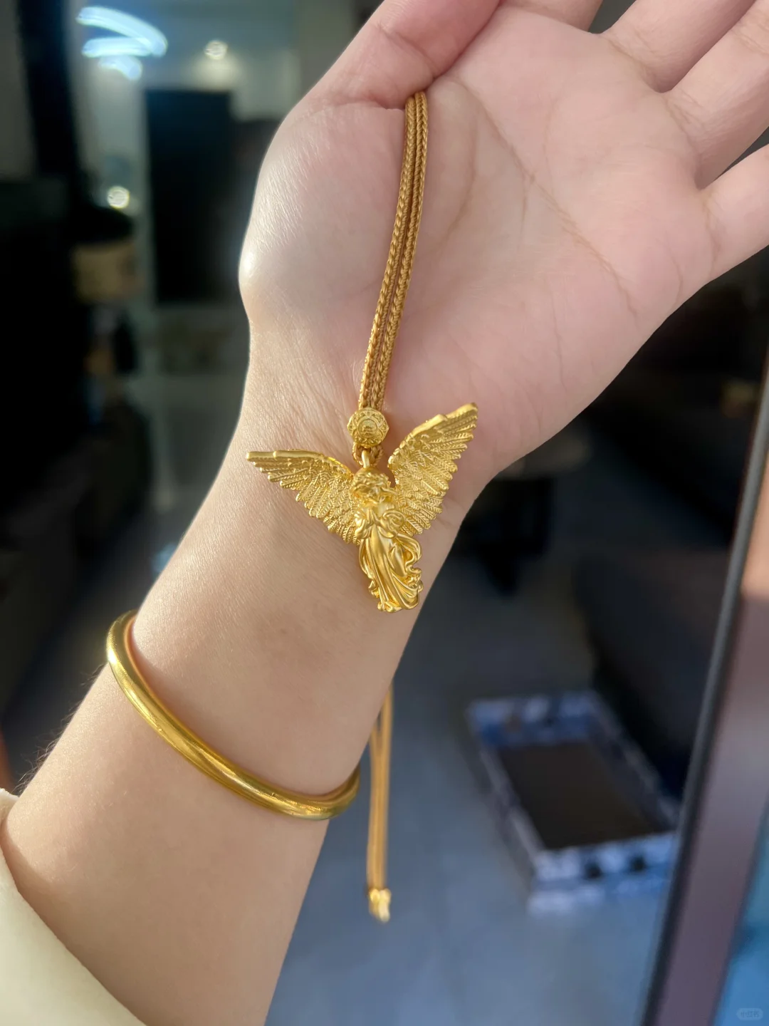 黄金天使吊坠