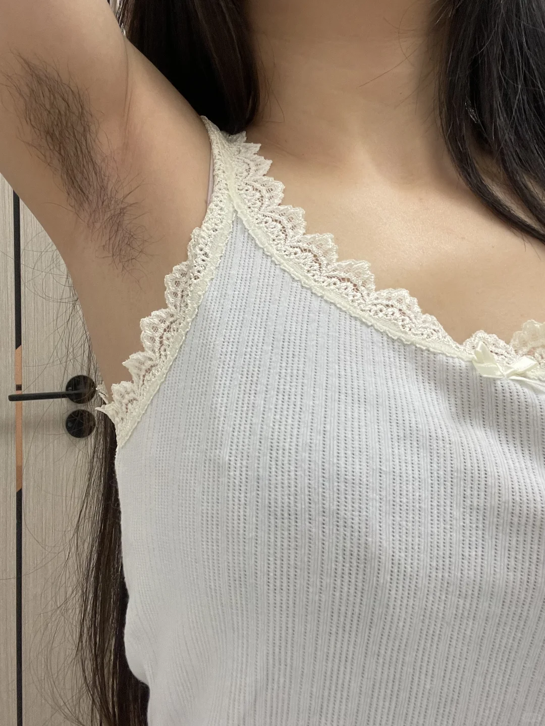 有点人妻属性的背心？？
