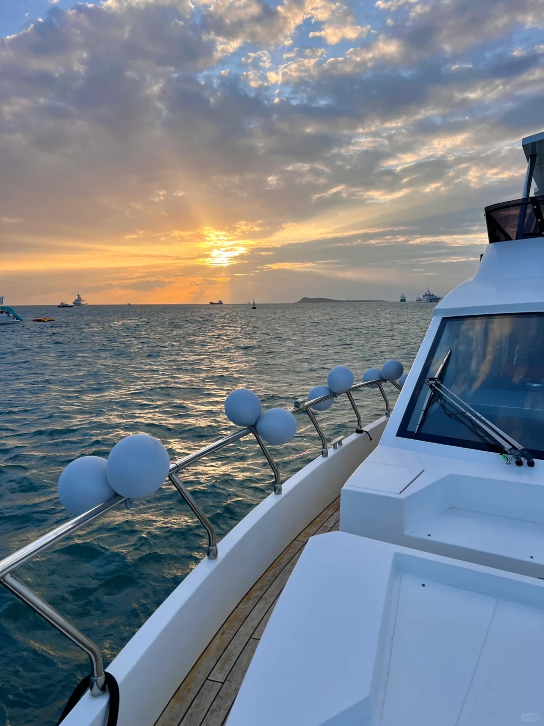 三亚游艇出海🛥🎣｜姐妹成对快乐加倍🥂
