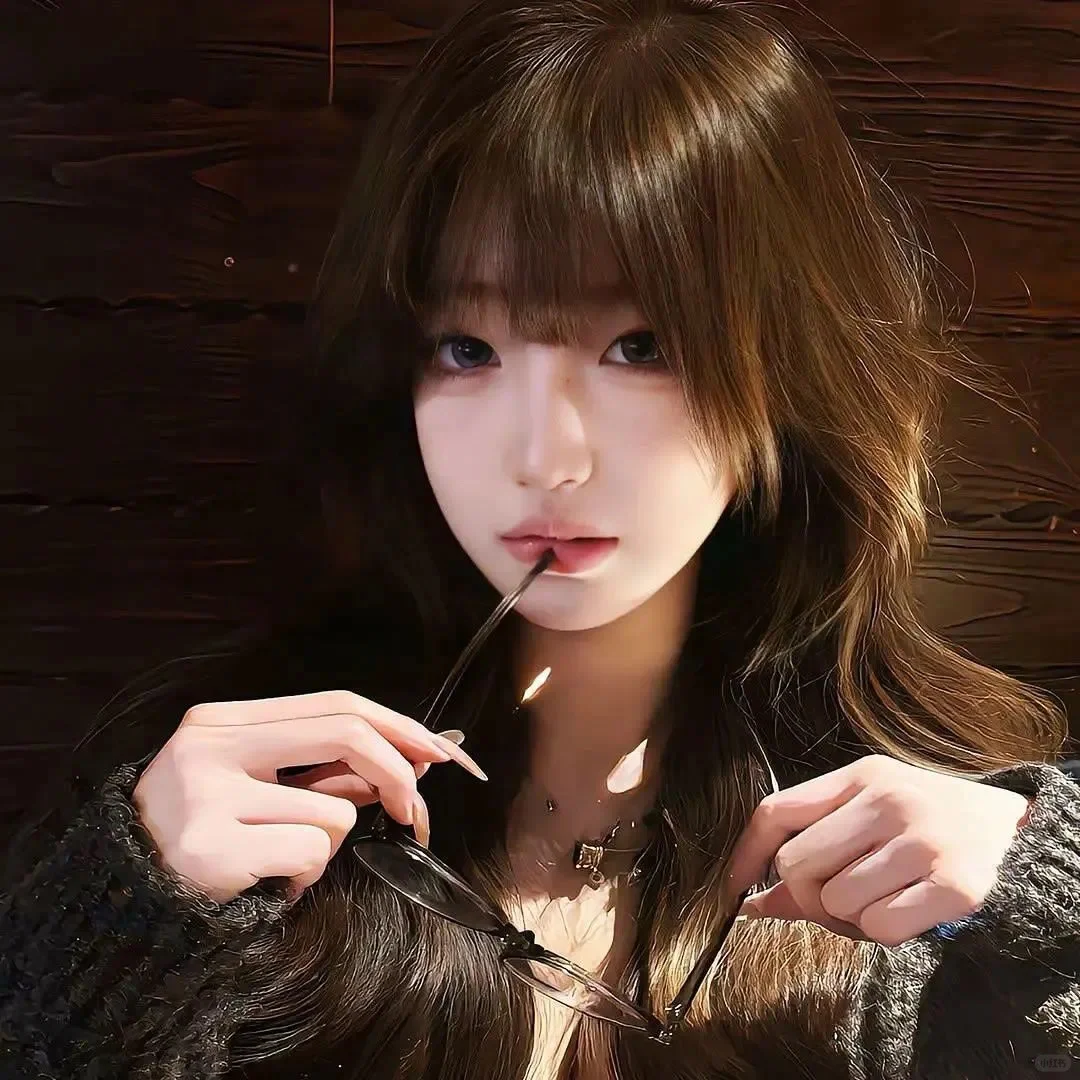5.10 𝙒𝙚𝘾𝙝𝙖𝙩女生头像
