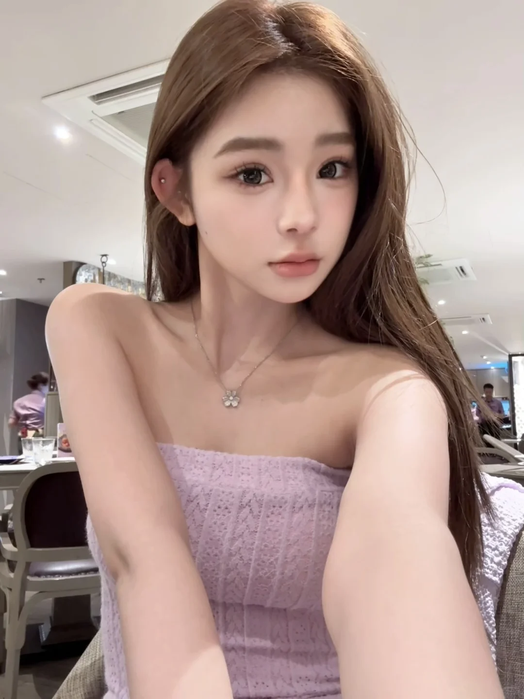 漂亮的脸蛋太多了 我只想做个幸福的小女孩
