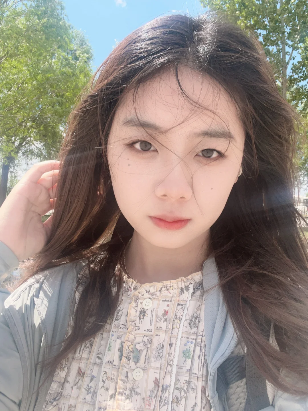 阳光下的我