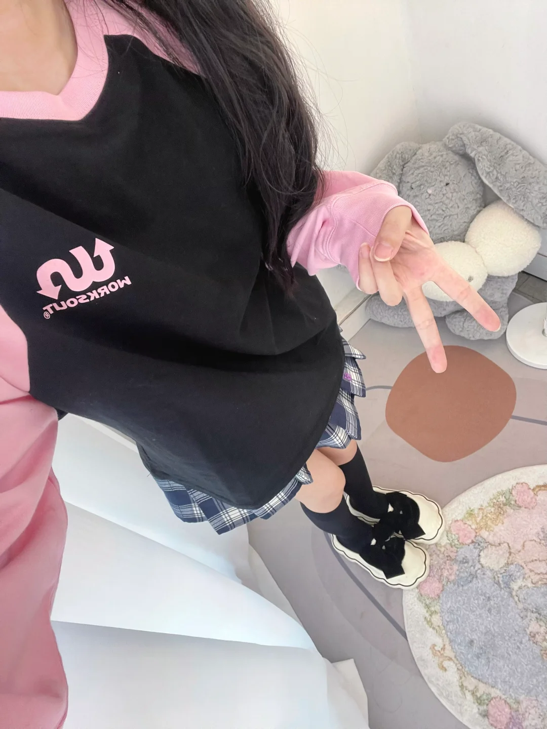 就是爱穿小黑袜•̀֊•́