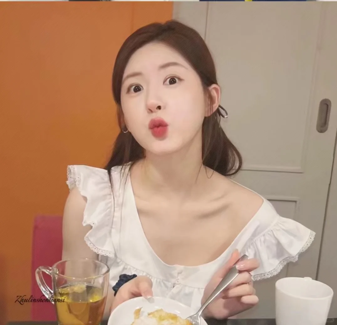 赵露思初恋感女头