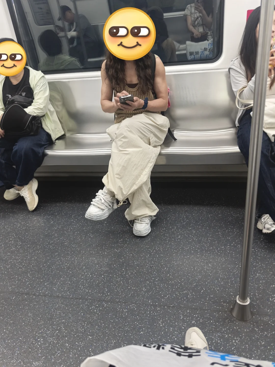 姐姐这肩膀头子