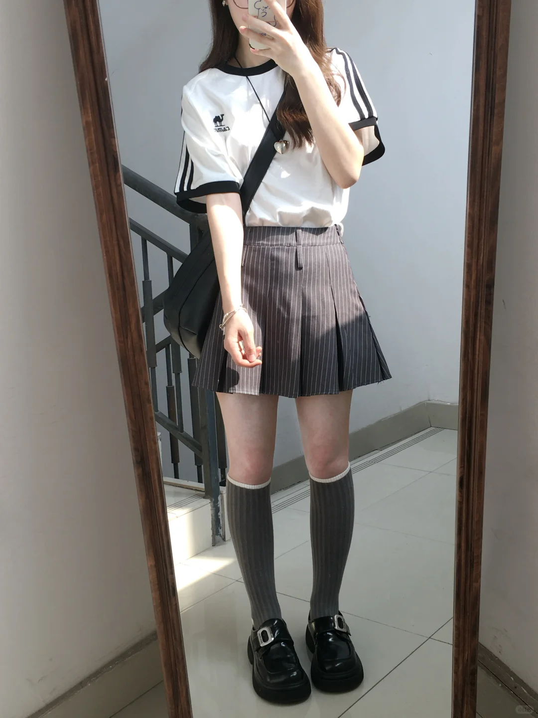 生活费1500💰的女大学生韩系穿搭分享