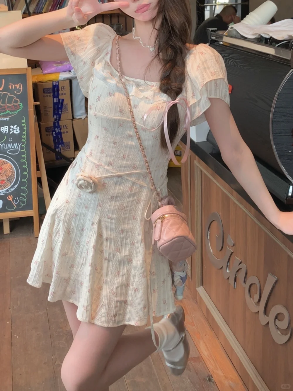 🌼夏日必备！法式碎花连衣裙👗