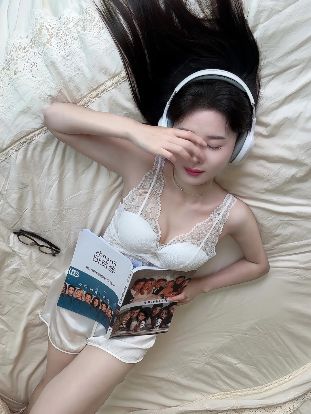 这么纯欲的睡衣不得天天穿。