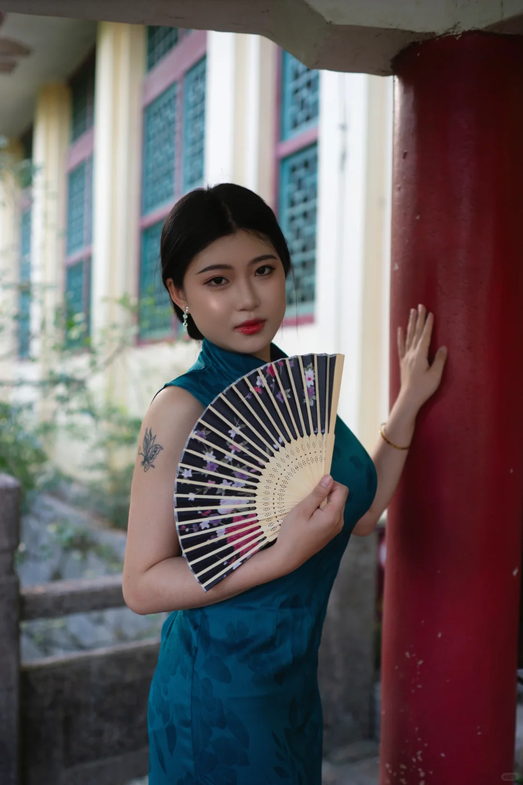 💚民国旧梦 | 墨绿色旗袍的风情万种
