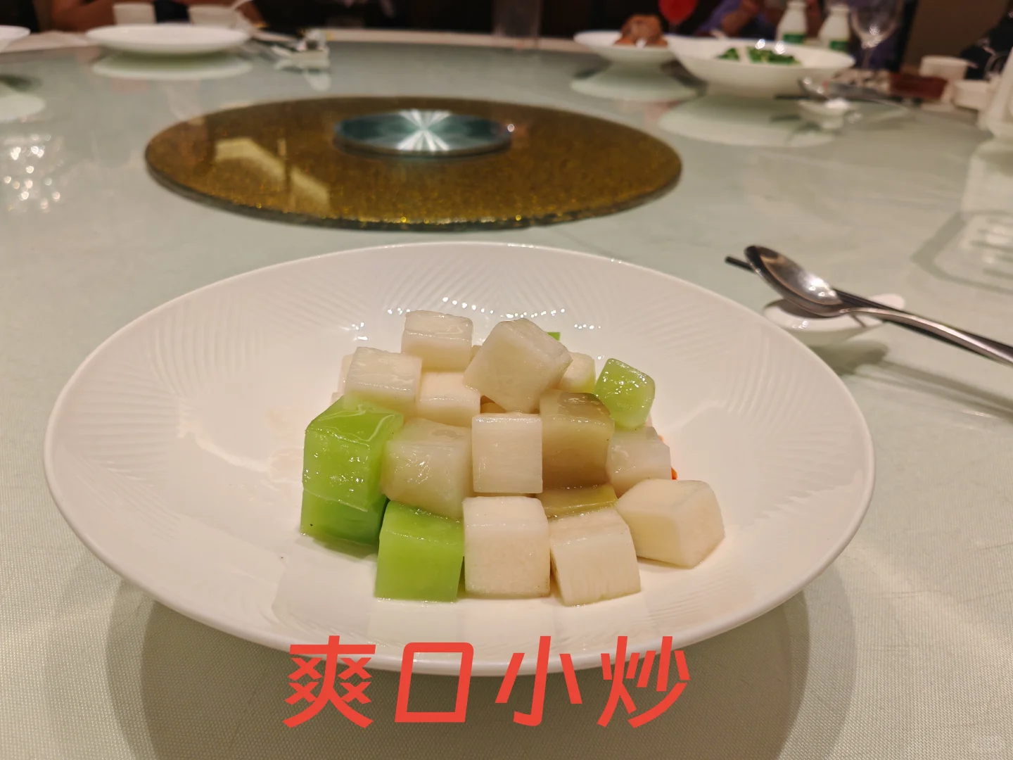 CP31有两种同人女，一种在场内大吃特吃，一